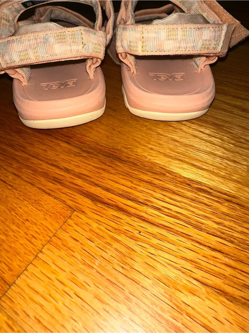 Teva Hurricane Girls Strappy Sandals size 2